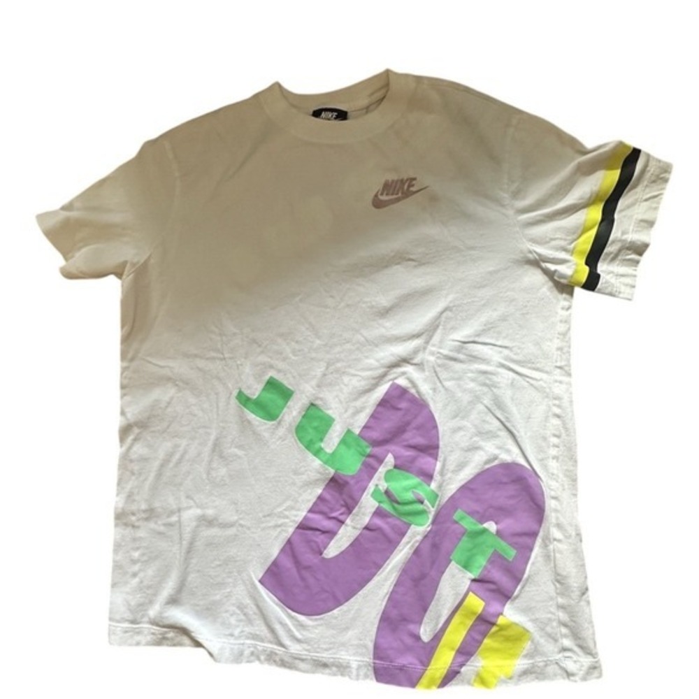 Nike Women's Vintage-look Knight Tee- Small‎